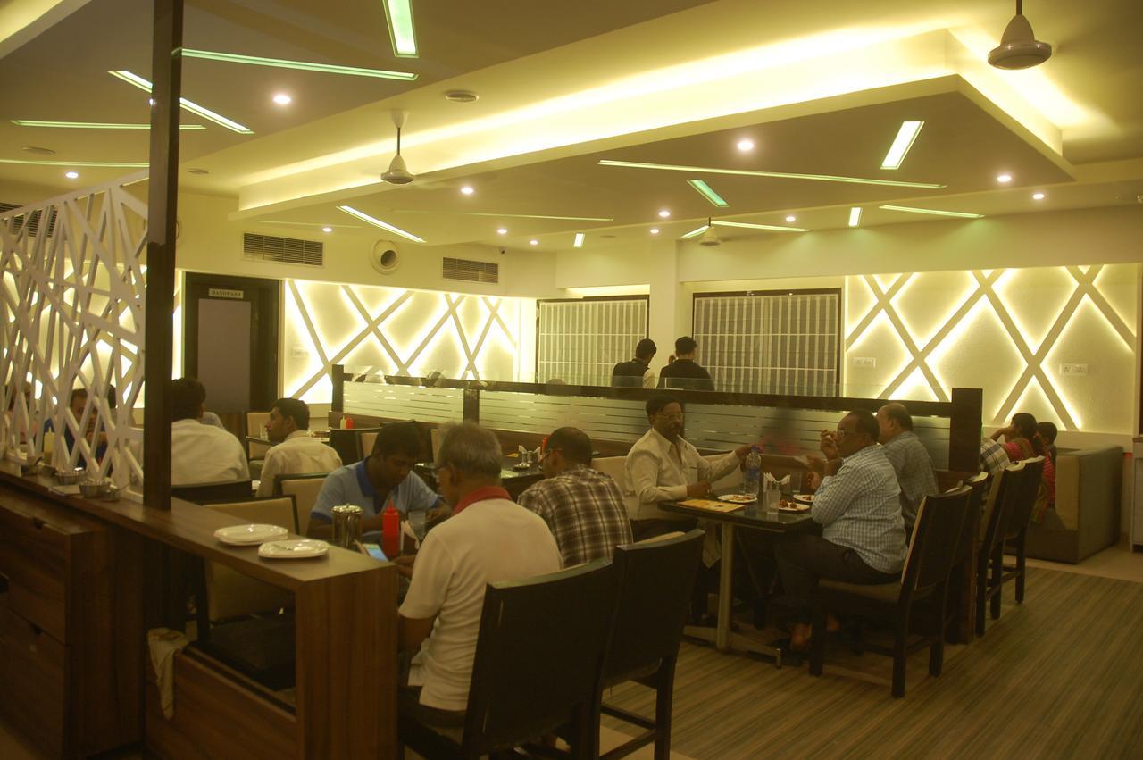 Hotel Swathi Hospet Buitenkant foto