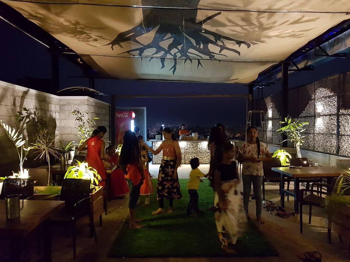 Hotel Swathi Hospet Buitenkant foto